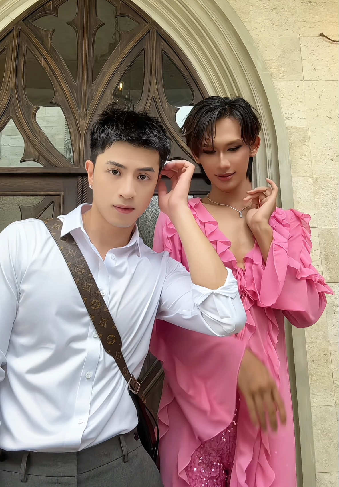 สุดหล่อ