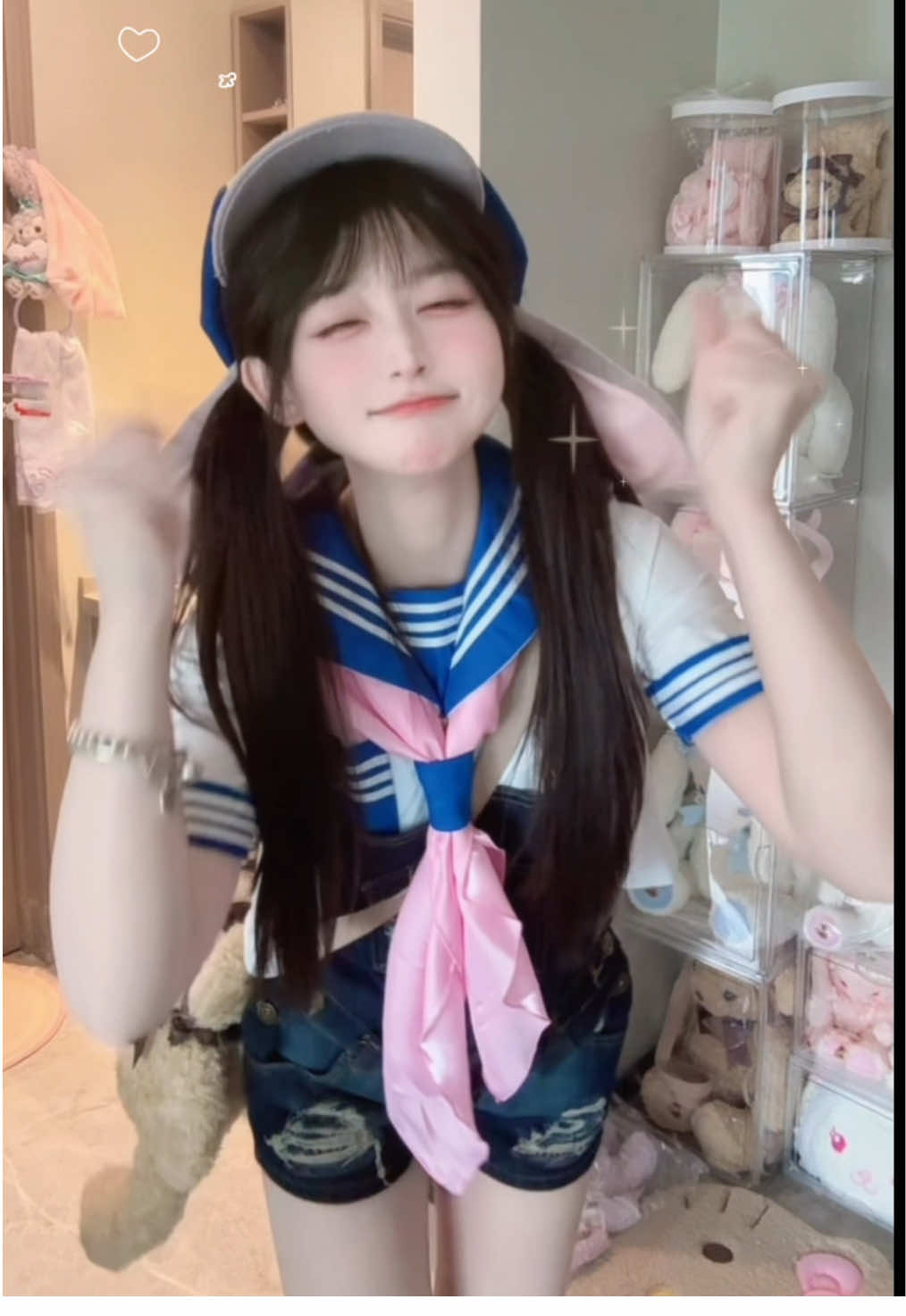 宝宝是天 宝宝是地 不把宝宝当空气 宝宝自拍必须夸 要听宝宝说的话 宝宝永远最美丽 没有女人比她美 宝宝喜好要牢记 努力赚钱不放弃 宝宝说的全部对 不对也要说她对 守身如玉最优秀 常带宝宝在左右#邪惡小屁孩 #六年級小孩玩手機的危害 #無理取鬧 