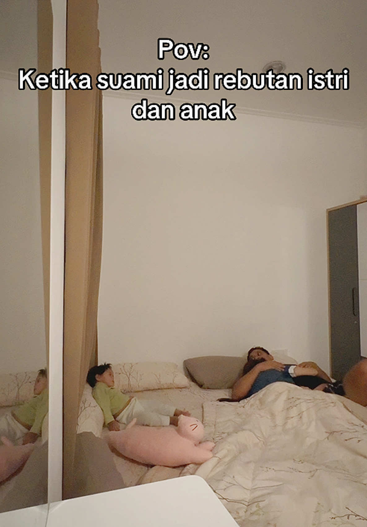 Bentar lagi bisa ngomong apa gk berantem terus sama maminya😭