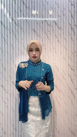 Wajib banget gak si punya kebaya satu ini😍#kebayawisuda #kebayamodern #kebayakondangan #kebayalamaran #😍🥰🥰🥰♥️♥️♥️♥️♥️♥️♥️♥️ 