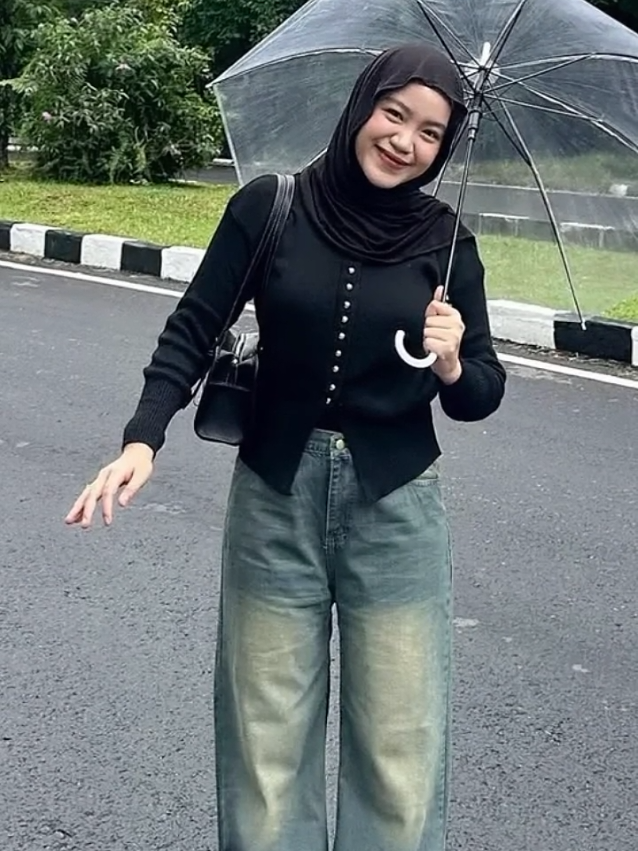 outfit simpel tapi ttp cakep 😘🥰😍 #fypシ゚ #masukberanda #foryoupage #ootdhijabstyle #blousemurah 