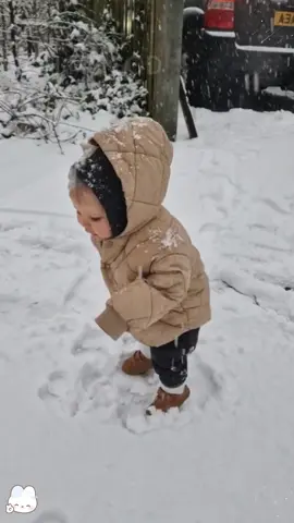 Snow fail🤣🤣🤣#baby #toddler #fall #snow #funny 