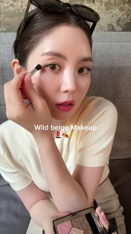 #유료광고 @Diorbeauty  ‘미스 디올’의 꾸뛰르 정신과 자유, 에너지, 대담한 여성성을 담은 가을 메이크업 컬렉션 ✨ NEW 2025 #미스디올리미티드에디션 🍂 1967년 첫 레디-투-웨어 컬렉션  ‘미스 디올’에서 영감받아 60년대의 생동감 넘치는 에너지를 현대적으로 재해석한 이번 가을 뷰티 룩🤍🖤 👉 8월 18일 디올 뷰티 온라인 부티크 선출시 👉 9월 1일 전 채널 공식 출시 - DIOR FOREVER HYDRA GLOW MESH CUSHION - DIOR ADDICT LIPSTICK 535 RED D-SIRE - DIORSHOW 5 COULEURS 664 WILD BEIGE #디올메이크업 #디올2025가을메이크업 #디올폴룩
