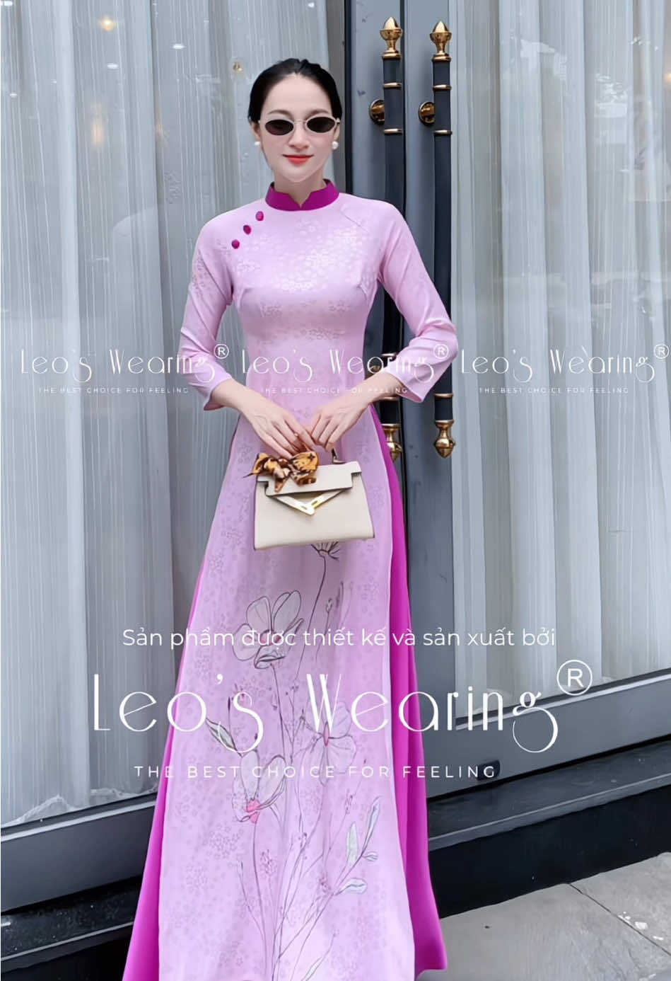 Áo dài hồng nhẹ nhàng mà lại sang cho các quý cô #aodai #aodaithietke #aodaivietnam #aodaicachtan #leoswearingaodai 