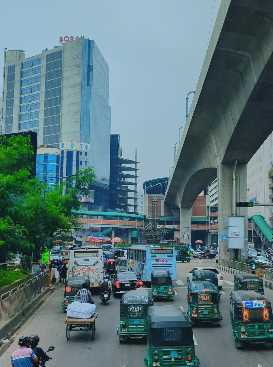 Panthapath Sonargaon Dhaka 🥰🥰 #viralvideo #sonargaon #dhaka #fyppppppppppppppppppppppp #plese_tiktok_for_you @TikTok Bangladesh @TikTok @Subtituladolyrics @Raj @🥰🪷MD JAHID KHAN RAHAT🪷🥰 