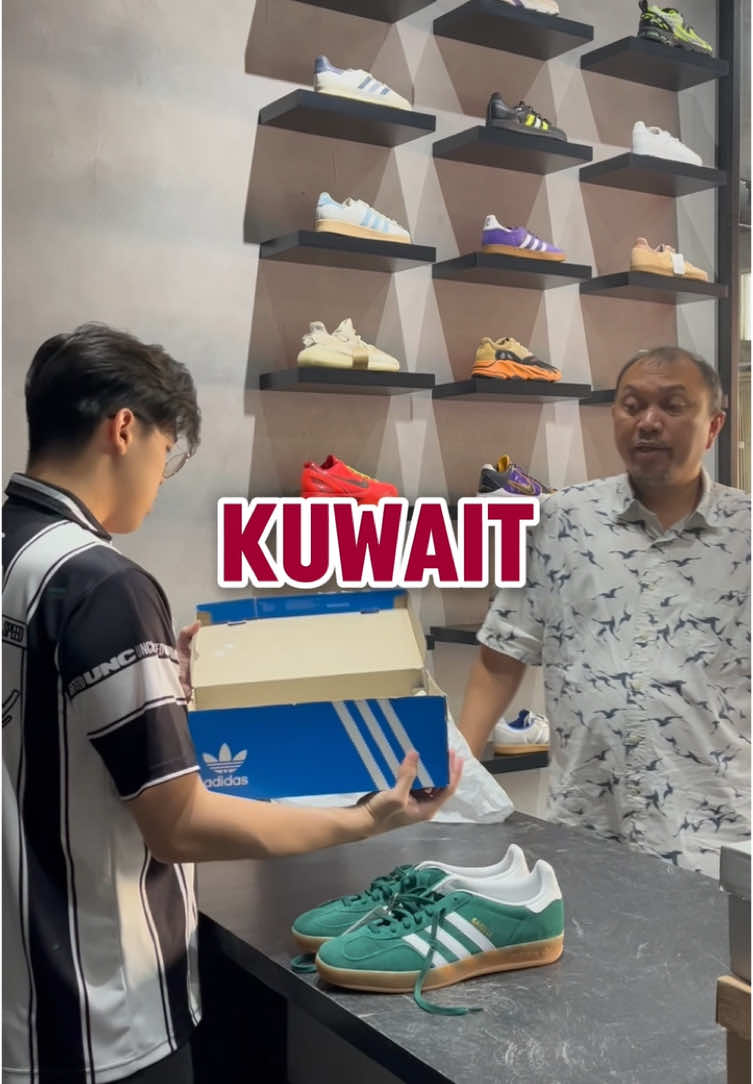 @UNCHARTED_SPLY GILA AMAT! JAUH JAUH DARI KUWAIT JUAL SEPATU KESINI?! 😭😱 #TokoSepatu #FYP #gayaditiktok #fashiontiktok Shop Offline Today:  📍 UNCHARTED SPLY | South Jakarta on Google Maps (Open Everyday, 12:00 PM - 8:30 PM WIB at Jalan Bumi No. 31) 📍 UNCHARTED SPLY | Gading Serpong on Google Maps (Open Wednesday to Sunday, 12:00 PM - 8:00 PM WIB at Ruko Maggiore Grande Blok G No. 25)  #GodSpeed
