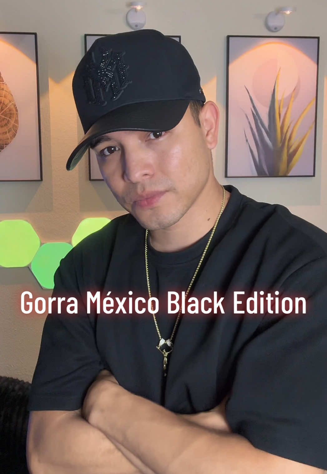 Respuesta a @FabiizLDCR💔fansde J David😎 🔥 Brilla con Orgullo – Gorra México Black Edition con Toque de Lujo 🖤🇲🇽  #snapback #mexicoblackedition #mexicocap #urbanoutfit #gorraspersonalizadas 