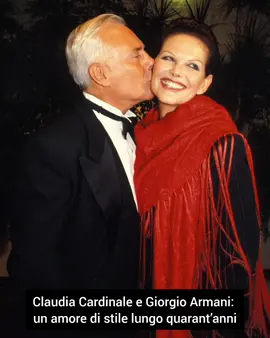 Claudia Cardinale e Giorgio Armani: un amore di stile lungo quarant’anni La moda, per Claudia Cardinale, è stata un grande amore parallelo, dentro e fuori lo schermo. L’attrice italiana, scomparsa a Parigi a 87 anni, ha vissuto un legame speciale con tanti stilisti, ma nessuno più di Giorgio Armani. Il loro sodalizio è stato intenso e felice: una lettura in controluce dei desideri di imperfezione e libertà che Cardinale non ha mai smesso di manifestare, e che Armani ha saputo tradurre in eleganza. Completi giacca e pantalone dal taglio minimal, sete e rasati leggeri, velluti stampati e volumi calibrati: erano questi i segni distintivi che lo stilista cuciva addosso a “il maschiaccio”, come l’attrice amava autodefinirsi. Per oltre quarant’anni, Giorgio Armani non ha mai smesso di trarre ispirazione da lei e dai suoi personaggi, trasformando l’incontro con Claudia Cardinale in una delle più autentiche storie d’amore tra cinema e moda. #ClaudiaCardinale #GiorgioArmani #CinemaItaliano #ModaItaliana #IconaDiStile     