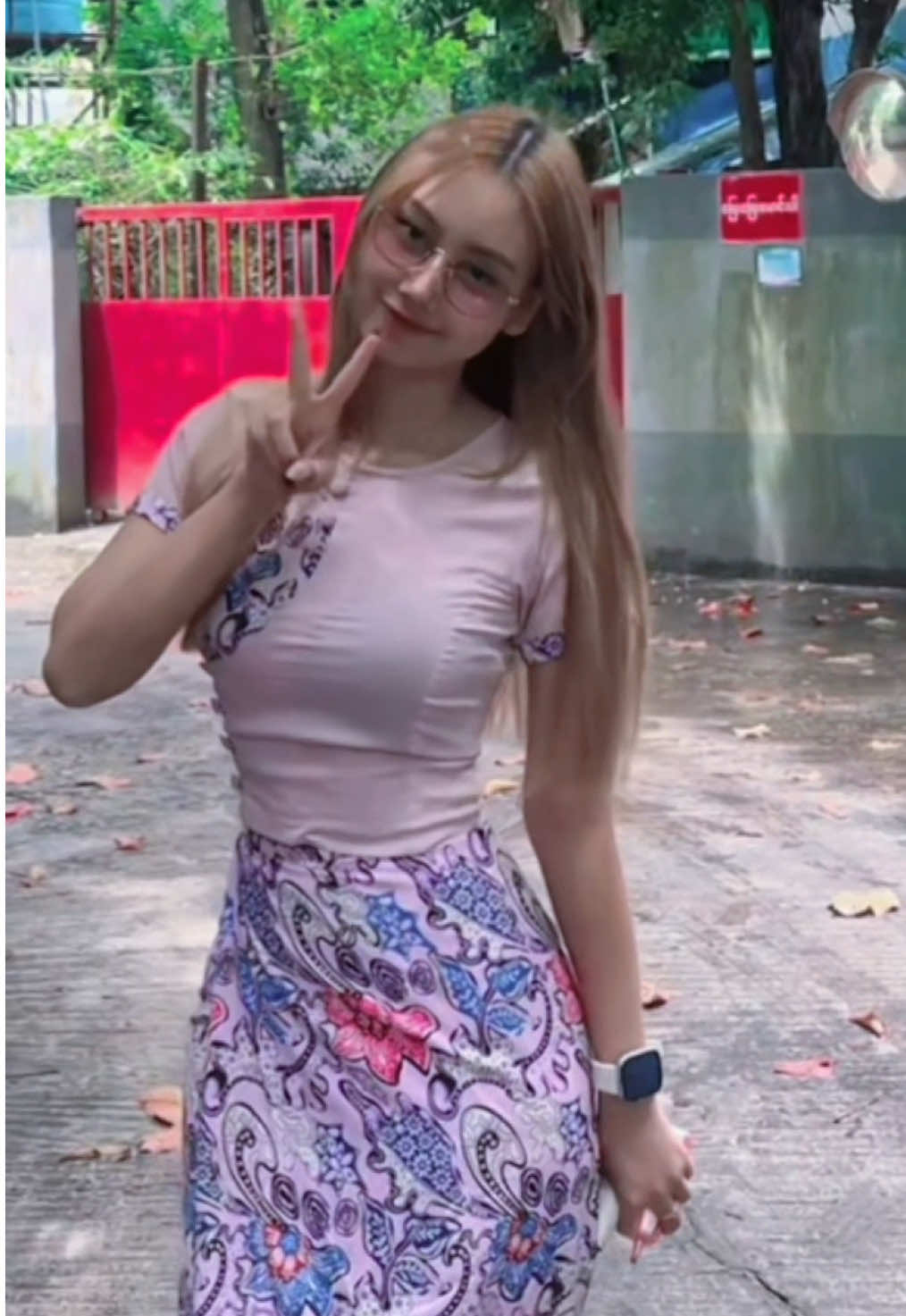 အန်တီ  မမ တဲ့လား🤷‍♀️🤭