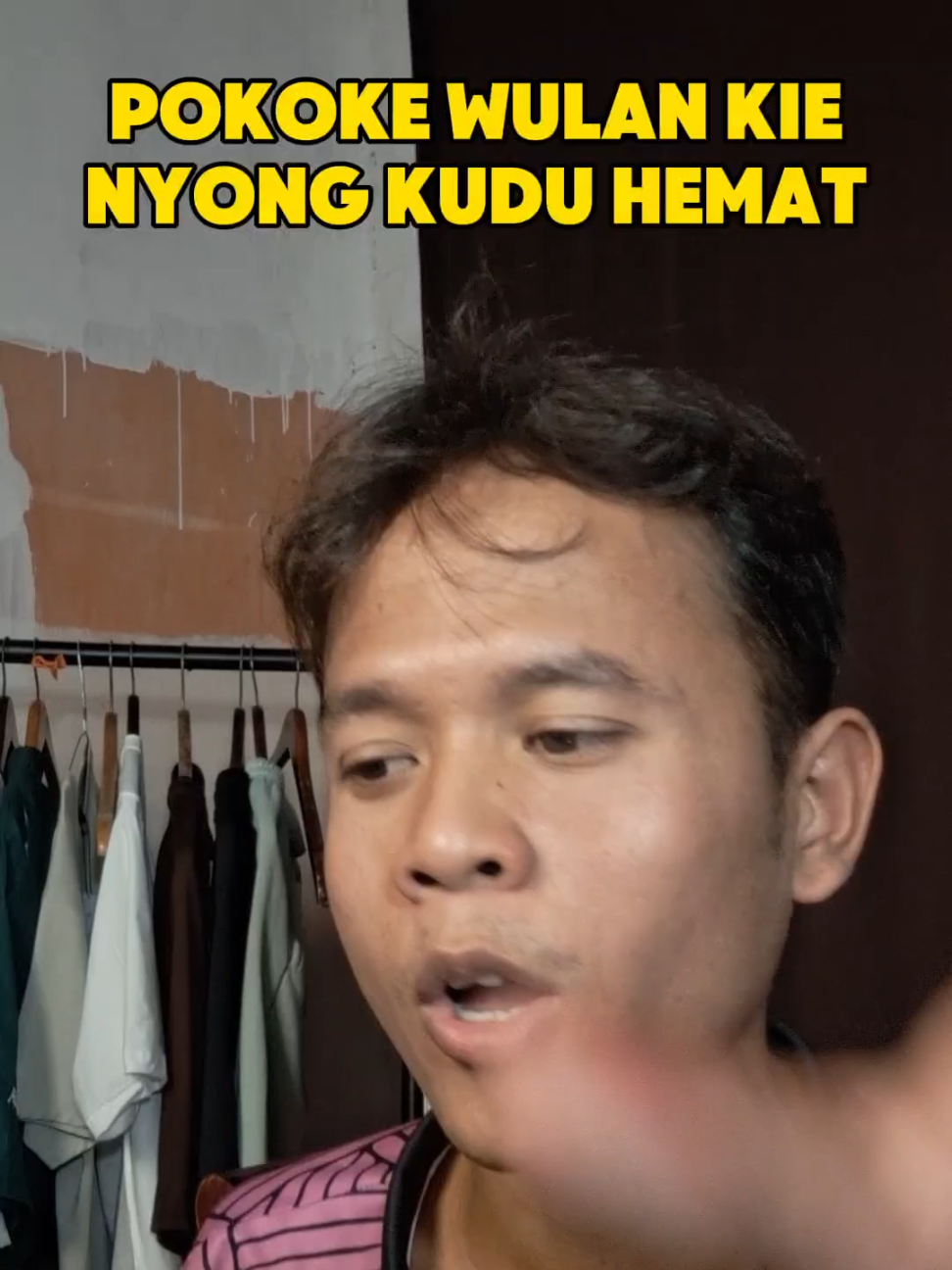 lagi nyindir awake dewek sing kanda moni pan hemat ndegene ora tau di lakoni, tapi ari ana sng kesindir ya puas 😭🤌  #fakesituation #ngapakbrebes #arulya #fyp #arulngapak 