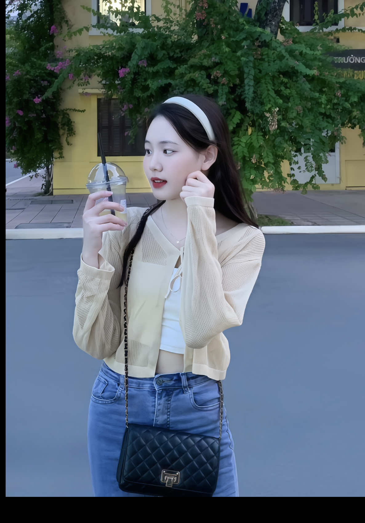 𝒯𝒽ế 𝒢𝒾𝒶𝓃 𝒞ủ𝒶 𝐸𝓂...!