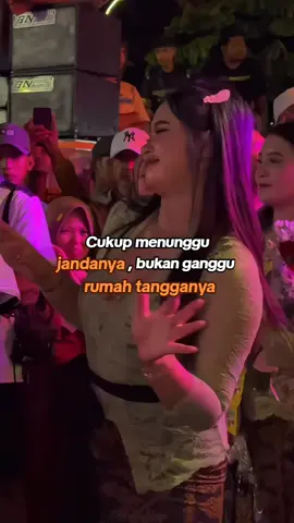 Istri orang ku tunggu janda mu🤣🤣🤭🤭 #maspratama #xyzbc #istriorang #xybca #4u 