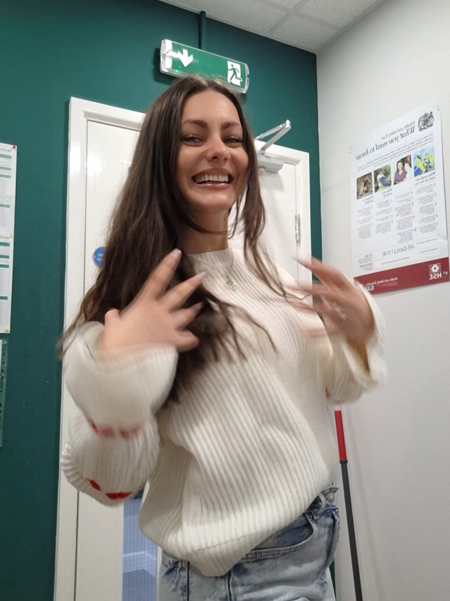 Vrei si tu un par bogat? Ia paduchi acum, rezultate garantate!🤣 #pentrutine #laugh #amuzant #hairtok 