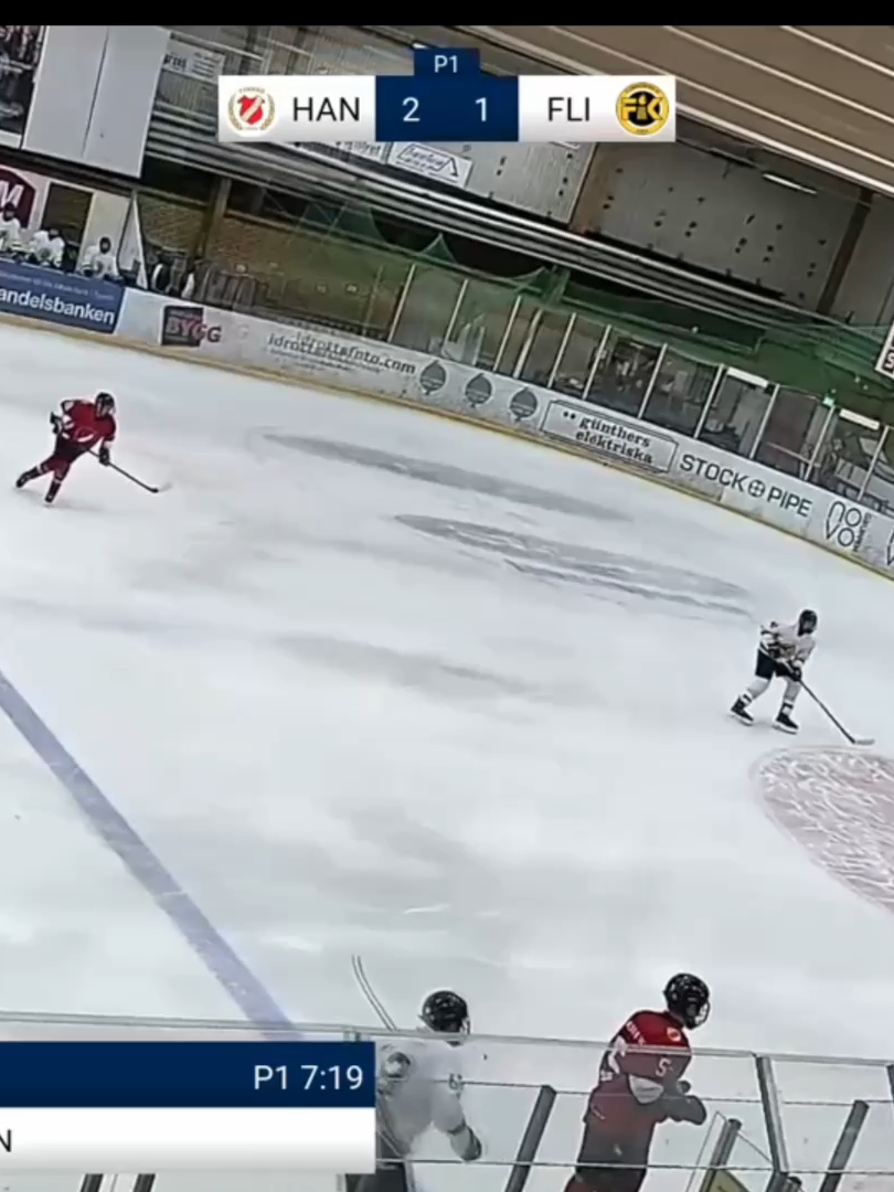 Mål. @ullman_emil. Assist. @ljusbol12 och @steven_baremo.  #hockey #hockeygame #juniorhockey #hockeytime