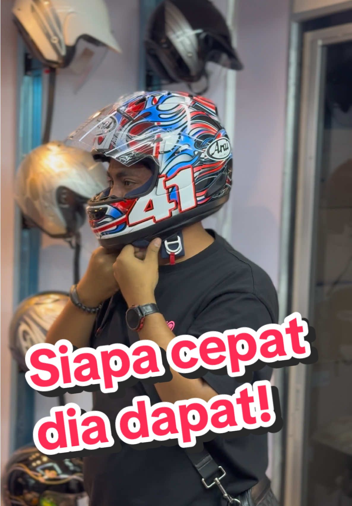 Amacam? 😍  Atas permintaan ramai, saya akan open pre-order helmet. 12days arrival. Kena bersabar sedikit. Barang sampai, korang boleh datang collect di kedai. Lokasi di Cheras, KL.  Fullface ni ready stock agak bahaya sikit nak jual public sebab ada seller-seller helmet yang tak puashati nanti. So, untuk langkah berjaga-jaga, saya akan ambil pre-order helmet fullface. Barang padu, kualiti mantap, standart safety helmet, abs material. Boleh try tengok testitoni hentakan dalam Tlgram Catalog Helmet saya di bio atas 👆.  Order cepat sebelum stock habis licin kena sapu kedai-kedai lain.  Whtspp sy terus : 017-8816122  #helmetmurahmalaysia #helmetfullface #fyp #superbike #helmetmurah 