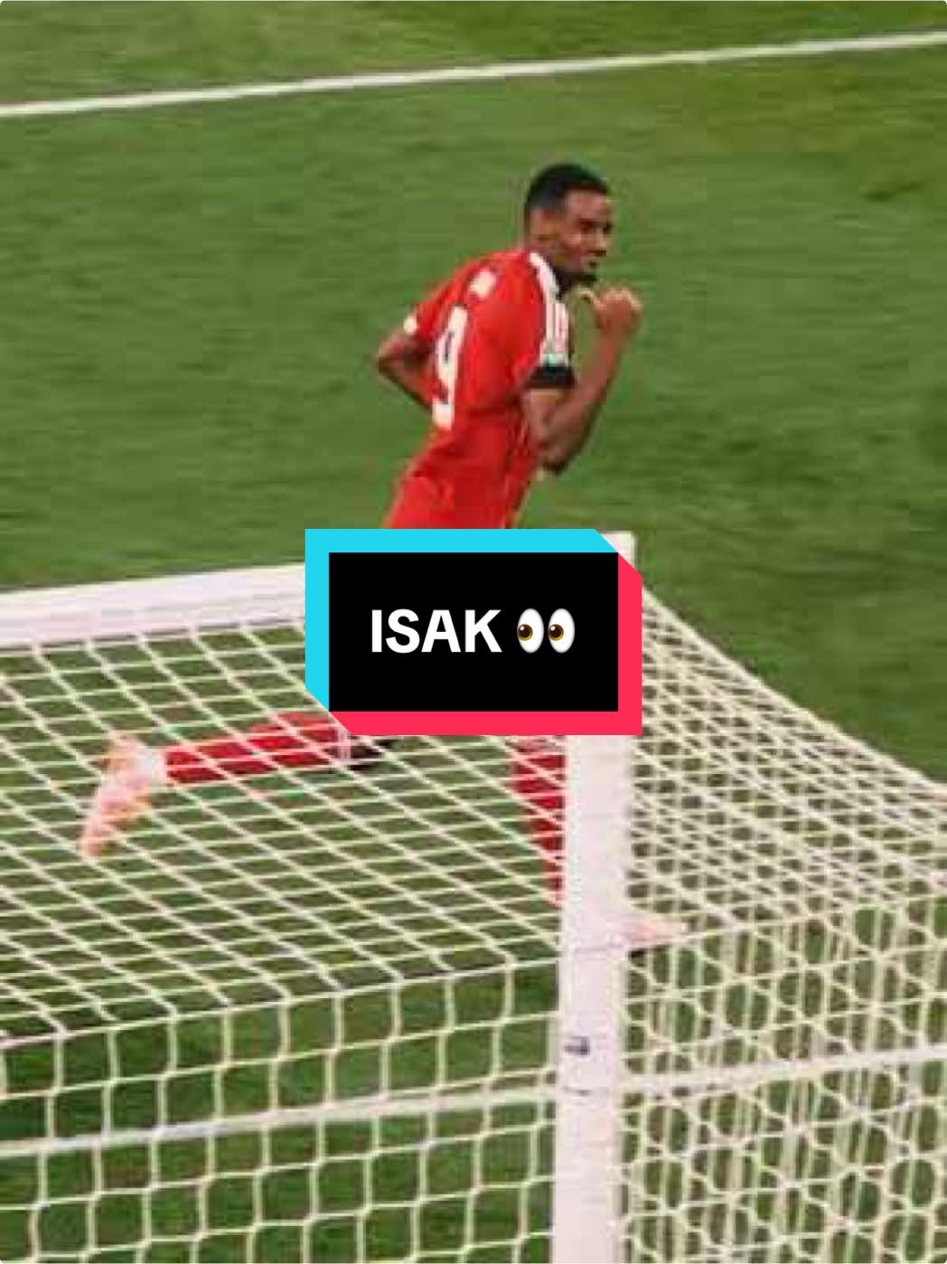 First goal feeling 😍 #Liverpool #Isak #LFC