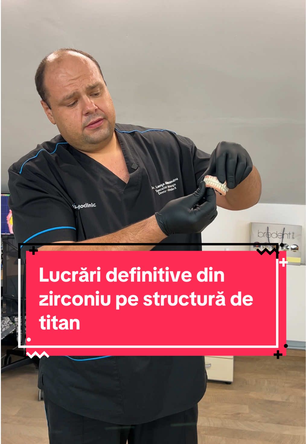 Lucrări definitive din zirconiu pe structură de titan.