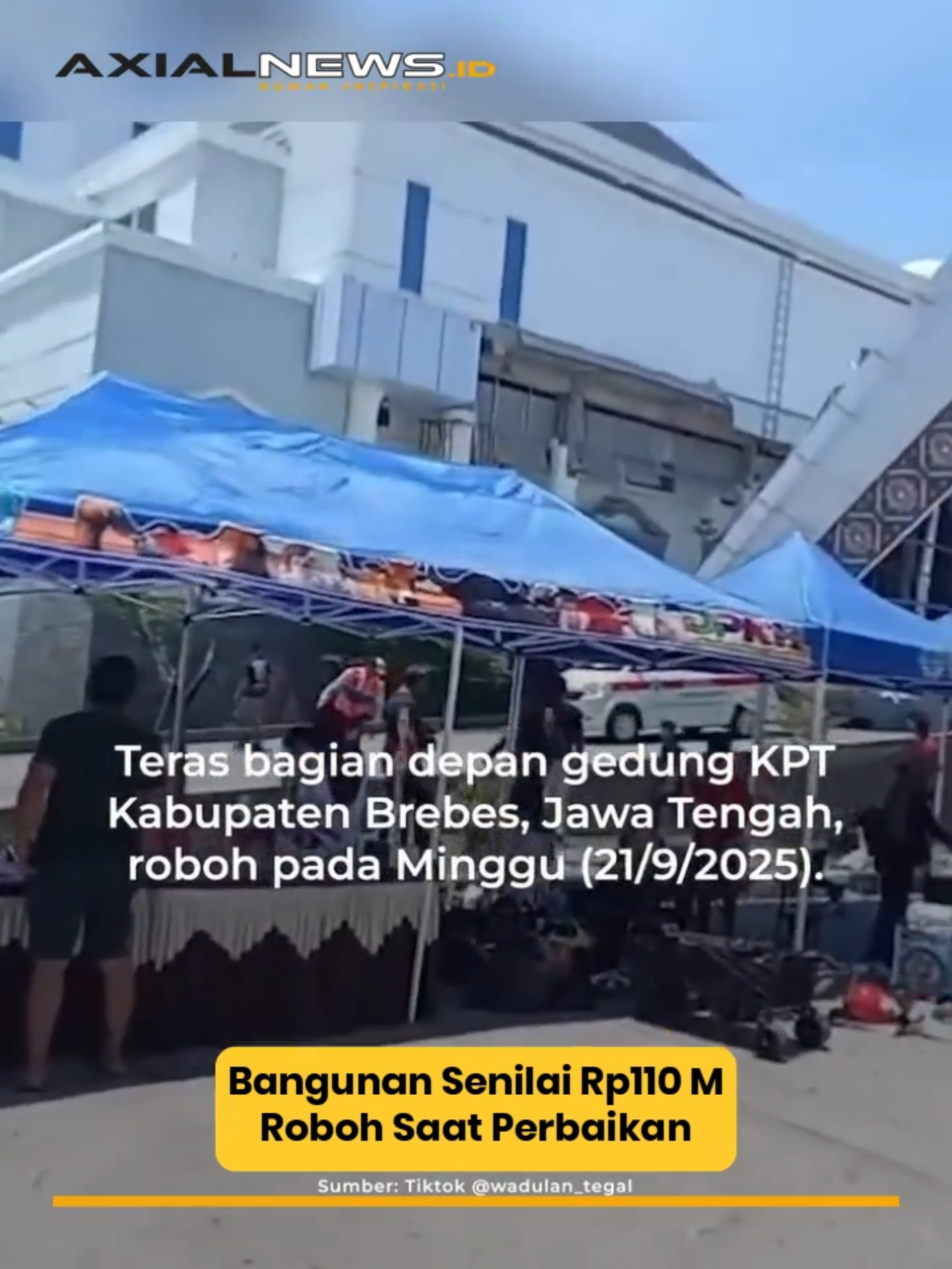 Baru diresmikan 2022, gedung senilai Rp 110 miliar ambruk saat proses perbaikan, Minggu (21/9/25). Tiga pekerja terluka. Pemkab - polisi masih selidiki sebab runtuhnya bangunan. Sumber : @inilah_com Baca berita lainnya hanya di https://axialnews.id