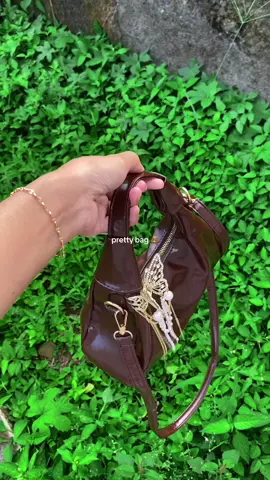 #handbag #shoulderbag #taskekinian #tasremaja #taswanita        