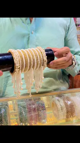 Pearl Golden Set #banglescollection #mashallahbangles #uniquebangles #bangleslover #bangles #kasheesbangles #foryou #viralvideo 