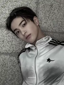 keonho si brondong yang selalu tebar pesona kepada para nuna nyaa🫠 #keonho #cortis #fyp 