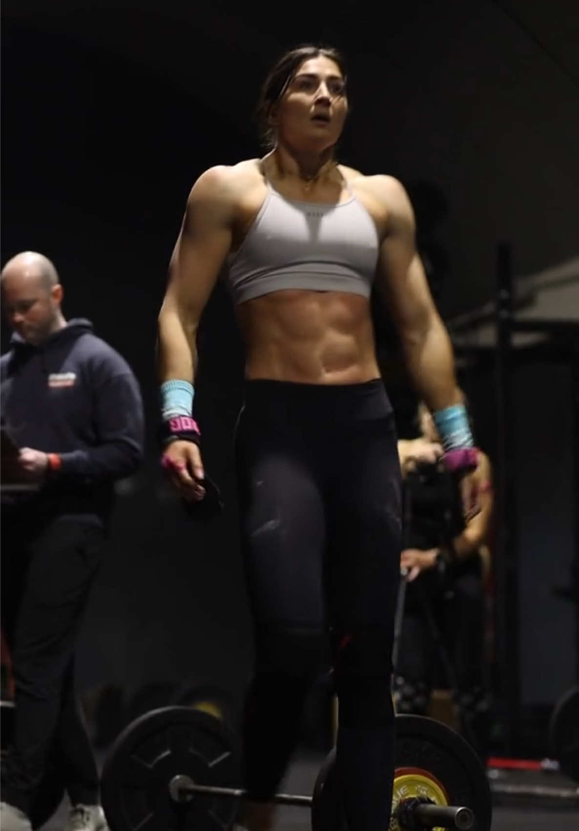 Just doing girl things 💅🏽 #crossfit #gym #girlswholift #gymmotivation #training 