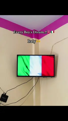 Every boy's dream🫀🇮🇹Italy🫶#italy #vairalvideo #fypシ゚viral #1millionaudition #fyppppppppppppppppppppppp 