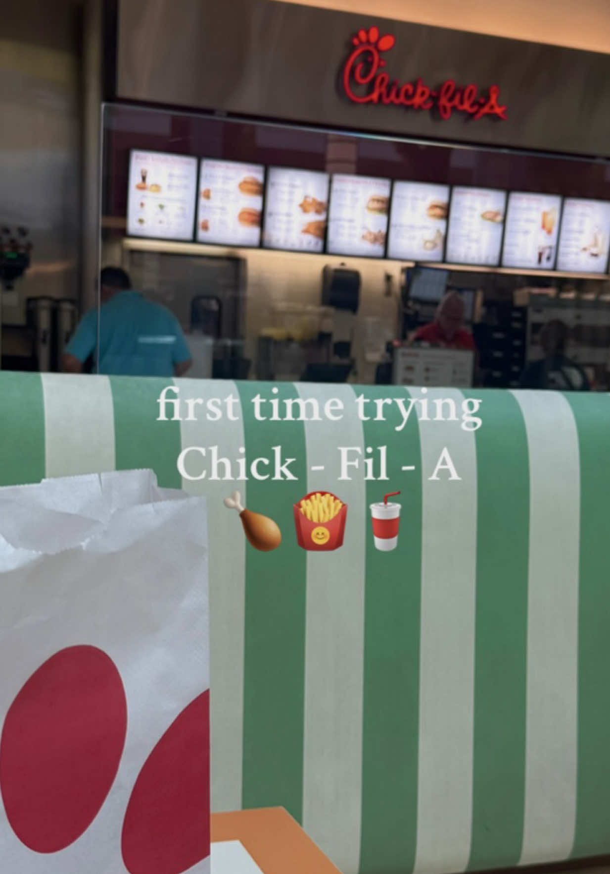 WOW😍 we’ll be back…10/10 #chickfila #tryingchickfila #usafood 