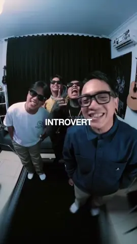 Follow @lirikmusikbaperan __ Song: @STAND HERE ALONE OFFICIAL - Introvert. Source Video: TikTok/ standherealoneofficial. __  #Fyp #Fypシ#MusikIndonesia #LirikLaguIndonesia