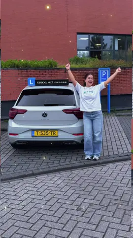 Woehoeee, in 14 lessen geslaagd!!🎉🎉🎉🎉 Van harte gefeliciteerd liever👏🏻👏🏻👏🏻 Zoek jij een rijschool in Amstelveen, Amsterdam en omgeving? Neem contact op met ons🥰 Drop het in de #comments  Wil je meer van deze video’s zien, blijf ond volgen en vergeet niet te liken 👍🏻❤️ #rijles #rijschoolmet  #examen #vakvooruitparkeren   
