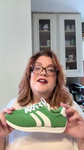 The unexpected Fall shoe! This comfortable tennis shoe will be great with all your greens and could be awesome as a team spirit shoe ! #tennisshoes #fallfashion #falloutfits #greenshoes  
