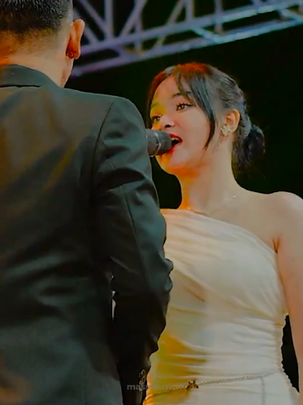 Duet meloww gesss.. #pupusingnelongso #gerrymahesa #lailaayu #mahesamusic #dangdutkoplo 