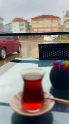 𝑺𝒆𝒏𝒊 𝒔𝒆𝒗𝒅𝒊𝒎 𝒈𝒂𝒎 ç𝒆𝒌𝒎𝒆𝒅𝒆𝒏…!!🎶☕️🌹🦅.     #sonbahar #eylül #🌧️ 