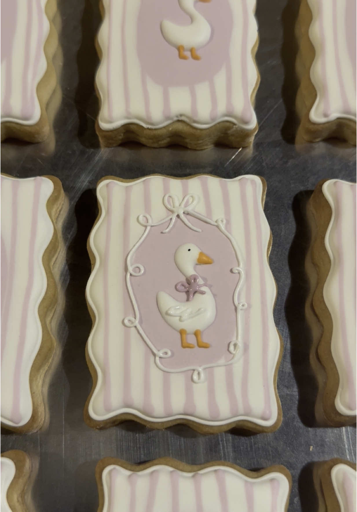 🪿 #royalicing #icingcookies #cookiedecorating #cookiedecoratingvideos 