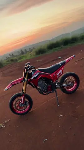 ❤️‍🔥🤙🏻 #supermoto #crf #beranda 