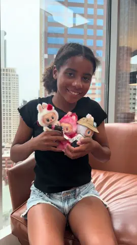 When you’re staying right on Michigan Avenue only blocks from @POP MART US - of course your tween talks you into getting her some Labubu toys. Of course we had to do an unboxing. #labubu #labubuthemonsters 