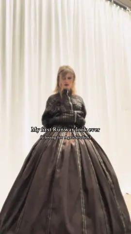 In love with my first ever runway look 🤎 Designed by @agrostudio_  for their debut @LONDON FASHION WEEK #londonfashionweek #fashionscout #newface #model #Runway #lfw #runwaymodel #fyp #style #fashion #vogue #britpop #agrostudio #oasis #dresses #littlewomen #foryoupage #foryou #photography #stylist #hair #makeup #beauty #catwalk #TimBurton #ss26 #springsummer 