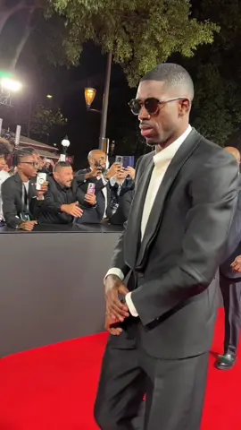 Ousmane Dembele came alone at the ballon d’or #ousmanedembele #ballondor #football #celebrity #fyp 