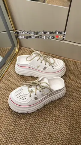 Sandal selop harian ringan empuk pastinya murceee 😍 #sandalwanita #sandalharian #sandalselop #sandalkekinian 