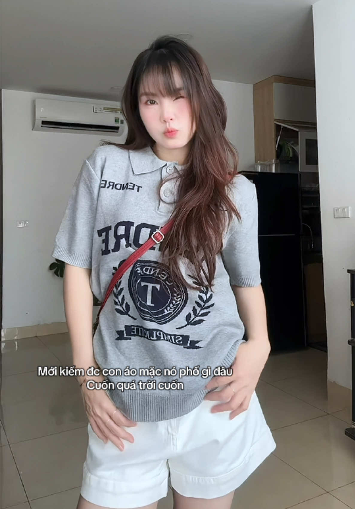 Tránh đường cho gơn phố đi qua 🤭