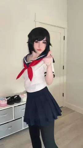 Just a girl w an obsession HI GUYS #ayanoaishicosplay #yanderesimcosplay #yanderesimulatorcosplay #ayanoaishi #yanderesimulator 