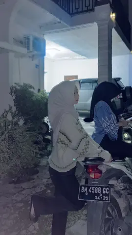 burem nyaaaaa😞#fotolive #foryoupage #foryou 