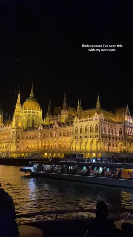 Still doesn’t feel real  #budapest #rivercruise #fyp 