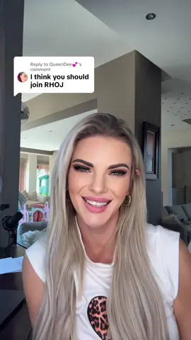 Replying to @QueenDee💕 #realhousewives #southafrica #southafricancomedy #laugh 