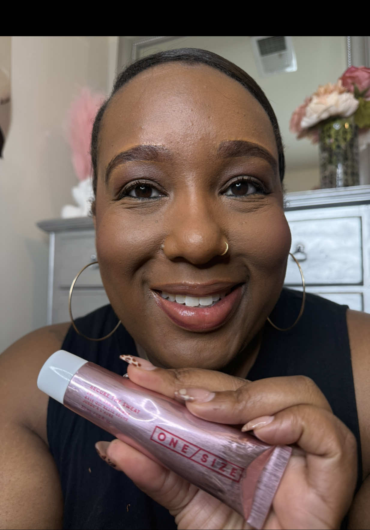 Oily girls to the front!! Got the @ONE SIZE BEAUTY secure the sweat primer and so far so good!! Will it be homegirl approved stayed tuned! Let me know if you’ve tried it before! 