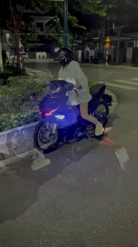 😆e ấy đam mê.xe nhưng 3m bẻ đôi😅#xuhuongtiktok#2025tiktok#lyrics#exdangma 