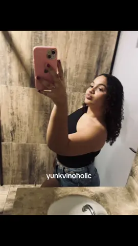 eu amo  . . . . . . . . . . . . . . #237 #explore #foryoupage #fyp #yunkvino 