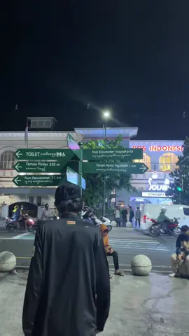 malu ey #yogyakarta #malioboro #jogja #trending #outfits 