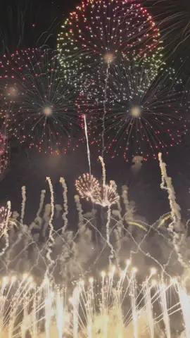Summer was so humid and hot but fireworks and festivals were so fun. I can’t believe it will soon end 😪😪🥲. Another season is knocking I can’t wait to see the fall foliage as well #autumn #summerlooks #winter #spring #japan 