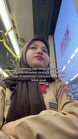 tebak isi hati aku… paket lengkap sudah, btw ini iseng aja ya guys videoin pas mual di buss🙏🏻#pov #keluhkesah #anaksekolah #tj #fyp 